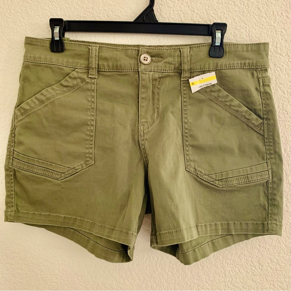 Shorts Army Green NWT Supplies Brand Size 10 Stretch